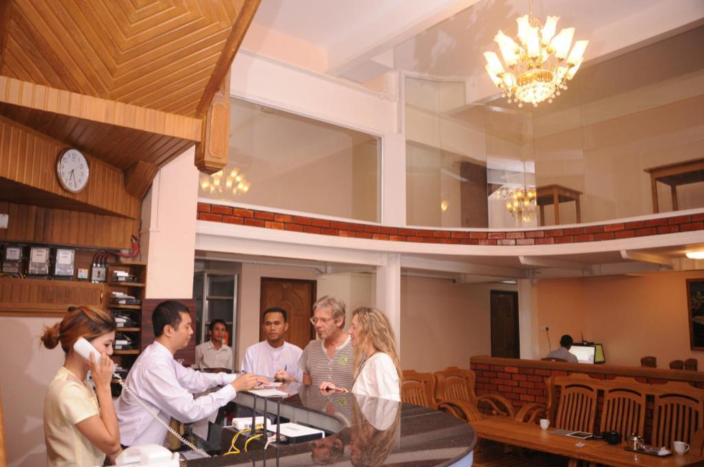 Yangon Urban Hotel Exterior foto